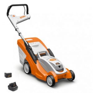 Tondeuse Stihl RMA 339 C Pack Initial avec AK 20 + AL 101